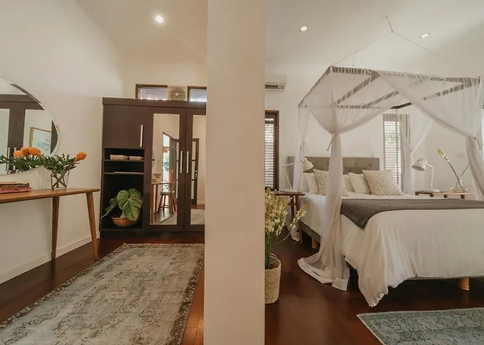 Delapan Villa *