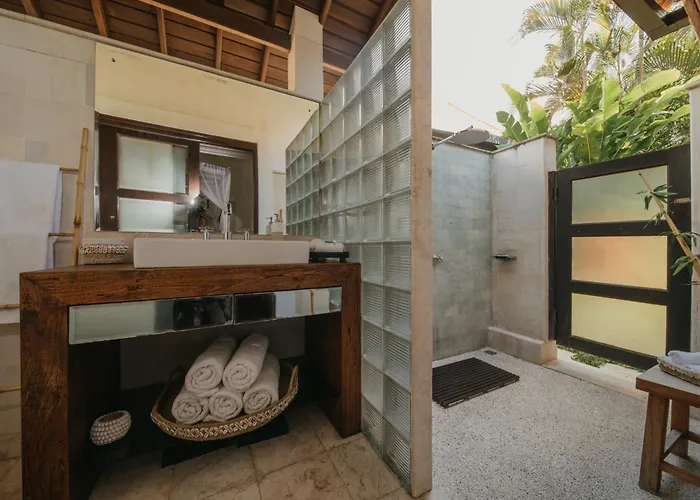 Delapan Villa *