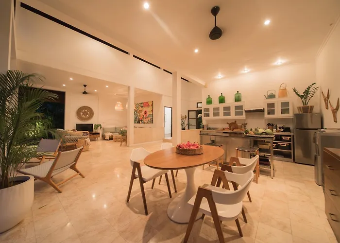Delapan Seminyak