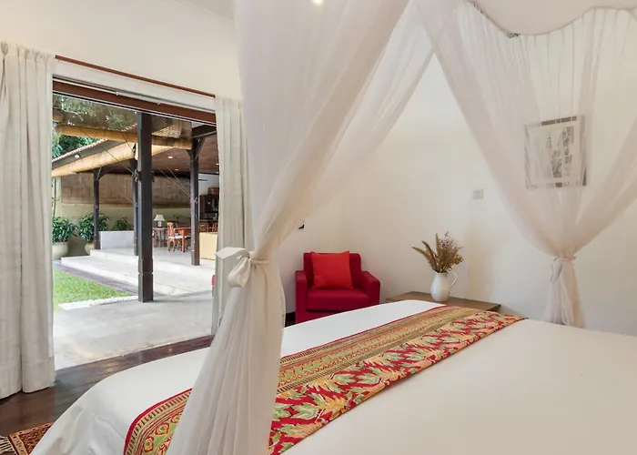 Villa Delapan Seminyak